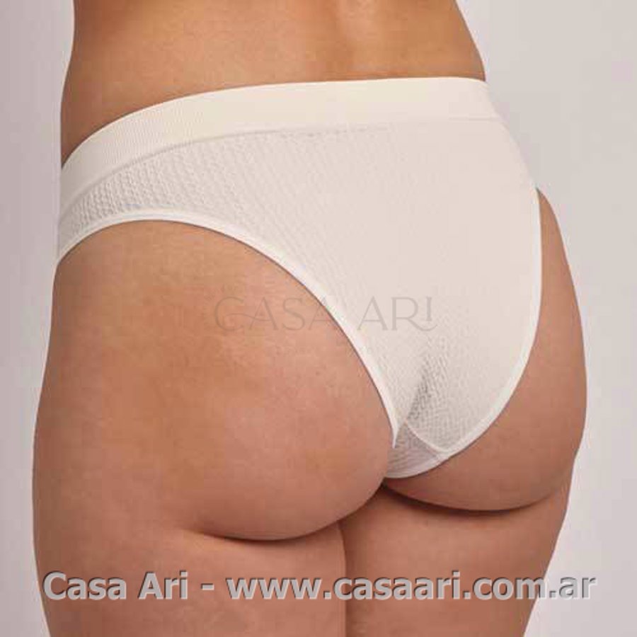 vedetina tela con trama