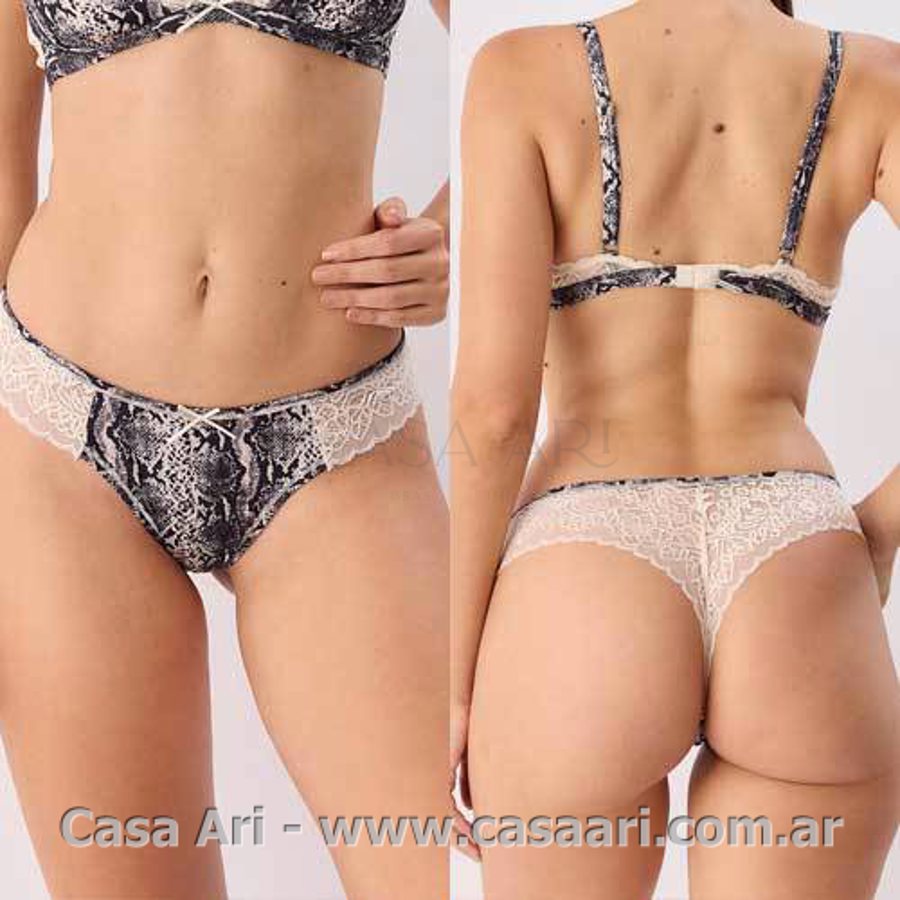 Colaless